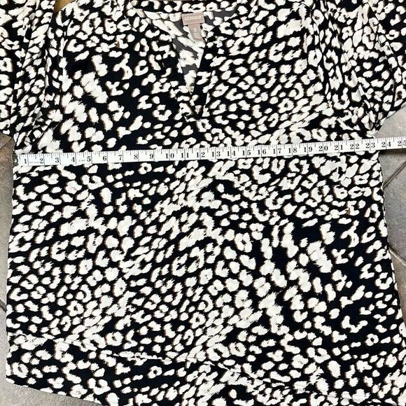 Chico’s Women’s Animal Print Leopard Asymmetrical Blouse 3 XL - Picture 7 of 11